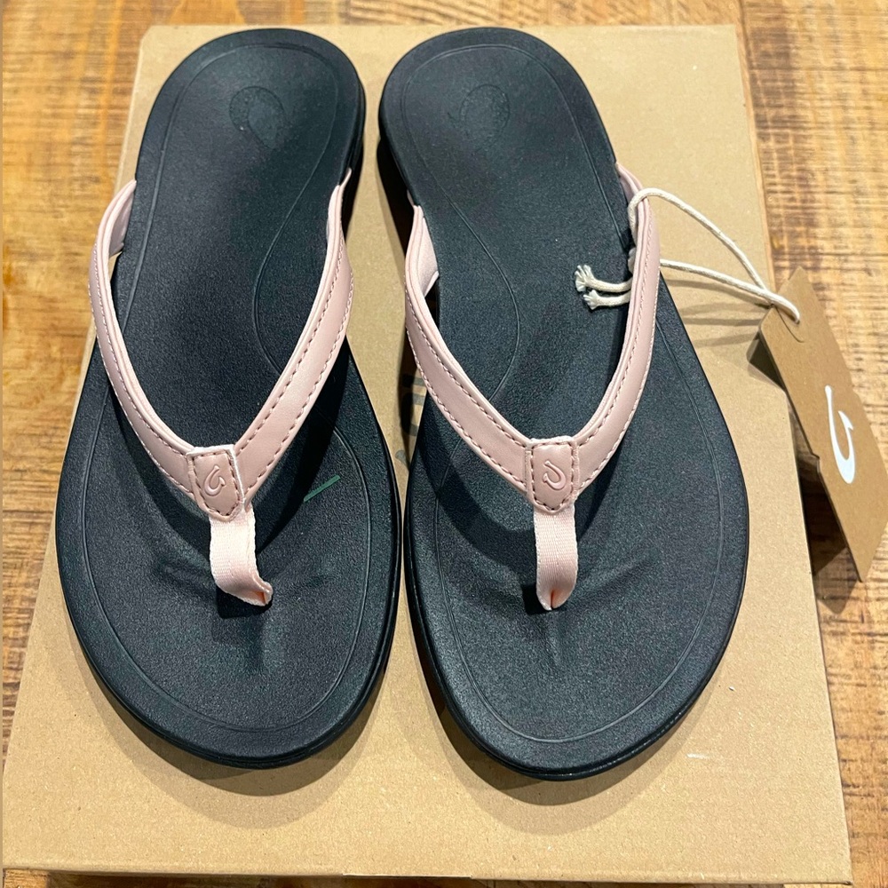 Olukai pink flip flops - Women’s Ho'opio Sandals, size 6